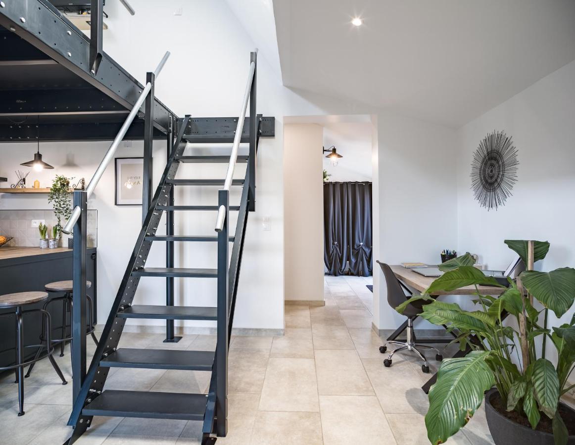Loft Avec Jardin Et Parking Privé Appartement *